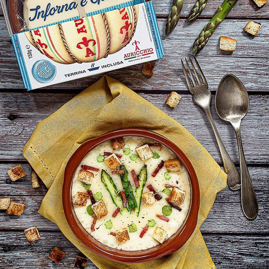 Cheese Fondue: A Guide to a Fun & Interactive Dinner
